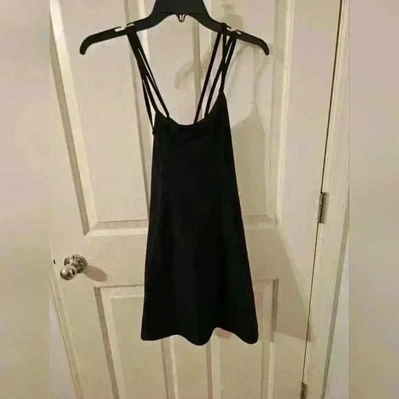 Abercrombie & Fitch YPB SculptLUX Strappy-Back Mini Dress Black Built In Shorts - Picture 2 of 7